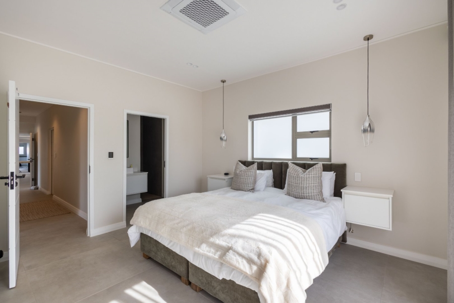 6 Bedroom Property for Sale in Cutty Sark Western Cape